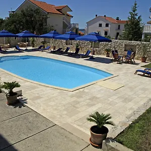 Olga Apartman Rab Town